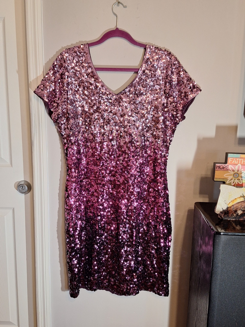 Maner Simple Sparkling Pink Ombre Sequin Mini Dress